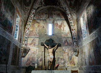 Church of Santa Maria de Covas