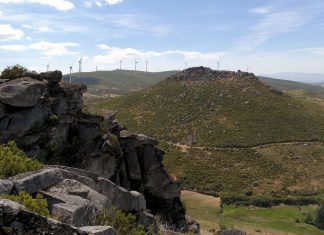Cornos das Alturas Panorâmica do planalto barrosão a partir dos Cornos das Alturas.