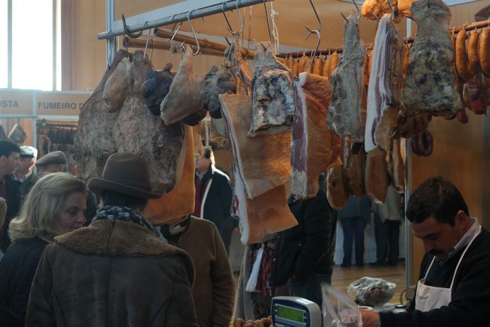 feira-gastronomica-do-porco
