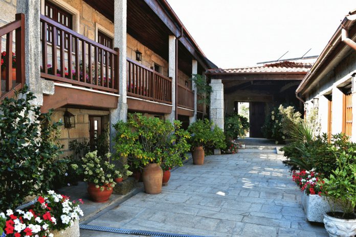 casa-da-eira-longa-vilar