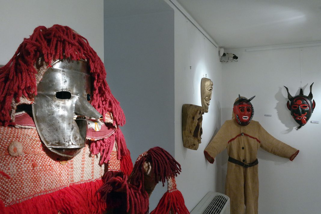 exposição-máscaras-rituais-nordeste-transmontano-vila-pouca-de-aguiar-2018