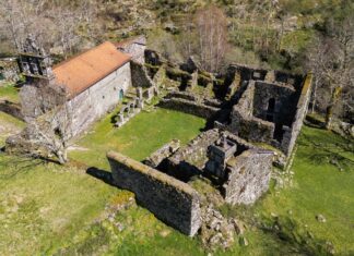 Monastery of Santa Maria das Júnias